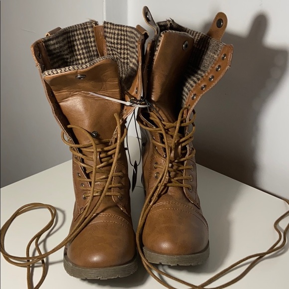 Boots - Picture 1 of 5